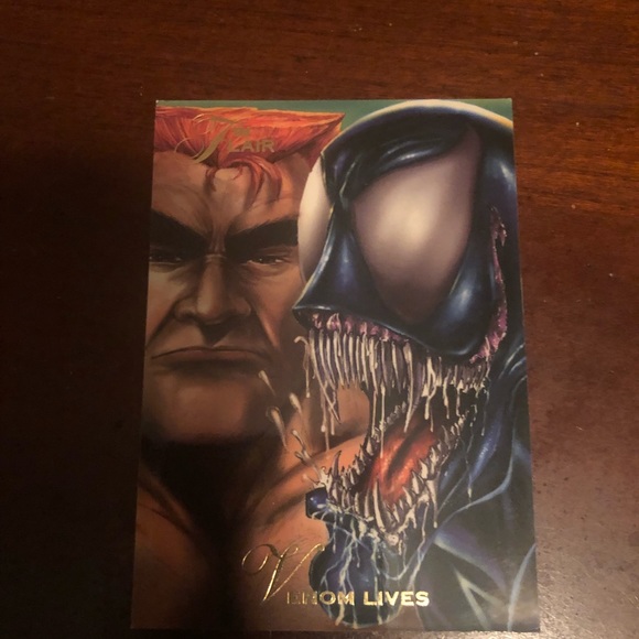 VINTAGE COMIC BOOKS AND COMIC CARDS NEW!! - Picture 8 of 8